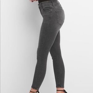 Gap True Skinny Washed black jeans
